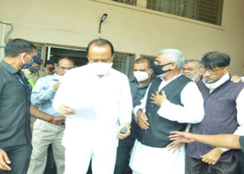 अल्पसंख्यांक हक्क दिनानिमित्त उपमुख्यमंत्री अजित पवार यांना जळगाव मुस्लिम समाजाचे साकडे