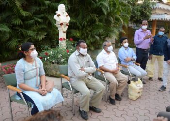 कांताबाई जन्म जयंती निमित्ताने एसटी कर्मचाऱ्यांना स्नेहाची शिदोरी वितरण