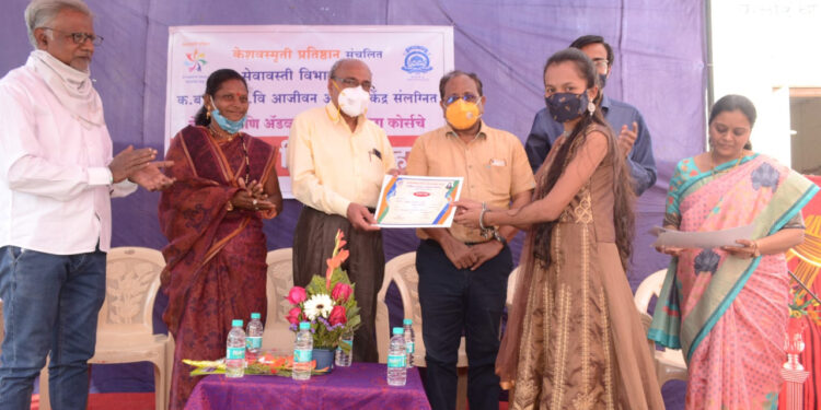 आत्मनिर्भर होण्यासाठी प्रशिक्षीत होणे गरजेचे ;प्र-कुलगुरू प्रा.डॉ. बी.व्ही. पवार