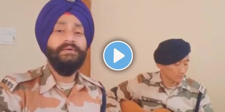 प्रजासत्ताक दिनानिमित्त जवानाने गायले अप्रतिम गाणे (व्हिडिओ)