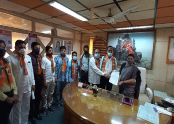 महापौरांनी जिल्हा बँकेतील लिंकिंग शेअर्सची रक्कम परत आणावी