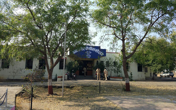 १७ वर्षीय अल्पवयीन मुलीला संशयिताने फूस लावून पळविले