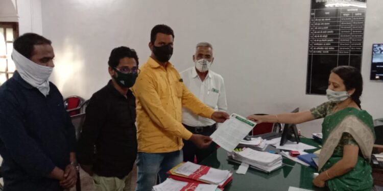 ओवेसीवर झालेल्या भ्याड हल्ल्याचा तसेच कीर्तनकार बंडा तात्यांचा तीव्र निषेध