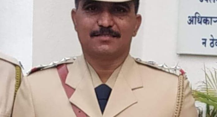 घुसर्डीचे प्रवीण शिंदे यांची पोलीस निरीक्षकपदी पदोन्नती