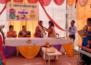 नोबल इंटरनेशनल स्कूल मध्ये एज्युकेशन फेयर उत्साहात