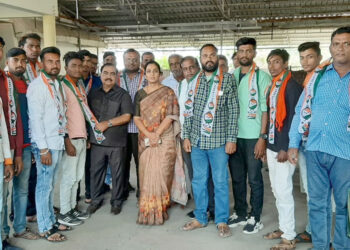 आमदगाव येथील शिवसेना पदाधिकाऱ्यांचा राष्ट्रवादीत प्रवेश