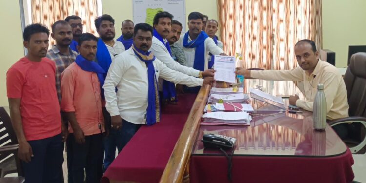 गायराण येथील गौण खनिज प्रकरणाची चौकशी करा