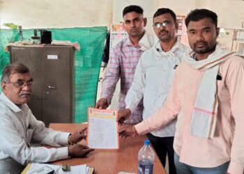 चिंचोली गावात एका कंपनीमुळे त्या गावातील नागरिक त्रस्त