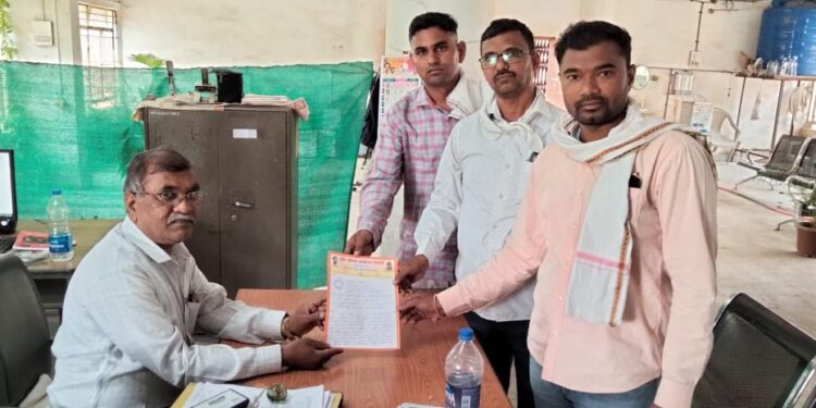 चिंचोली गावात एका कंपनीमुळे त्या गावातील नागरिक त्रस्त