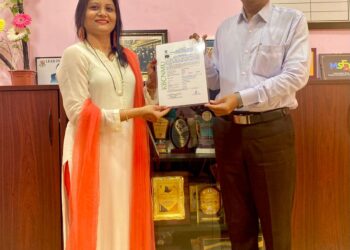 प्रा तनुजा महाजन यांना उ म वि ची डाॅक्टरेट प्रदान