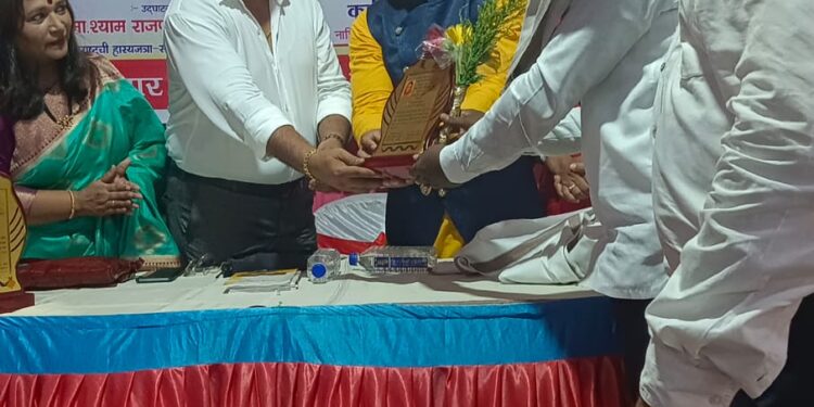 यशवंत बैसाणे ‘समाज भूषण’ पुरस्काराने सन्मानित