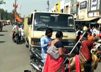 दाणा बाजारात कायमस्वरूपी पाेलिसाची नियुक्ती करावी