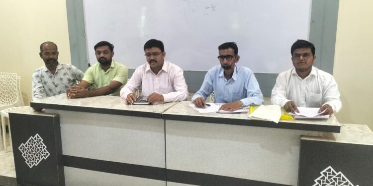 तंबाखू विरोधी मोहिमेत शाळांची भूमिका महत्वाची -शिक्षण विस्तार अधिकारी विजय पवार