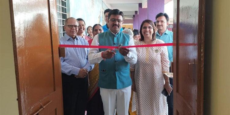 रोझलॅण्ड स्कूलचे संस्थापक एस.पी.खिमाणी सर यांच्या पुण्यतिथीनिमित्त खिमाणी रंगमंचाचे लोकार्पण