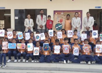 भाऊसाहेब गुलाबरावजी पाटील इंग्लिश मीडियम स्कूल पाळधी येथे व्यसनमुक्ती या विषयावर चित्रकला स्पर्धा