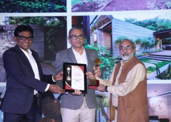 आर्कीटेक्ट संदीप सिकची ग्लीट्स पुरस्काराने सन्मानित