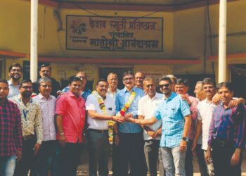 उद्योजक सुनिल जैन व शिरीष शिसोदिया यांच्या वाढदिवस मातोश्री वुध्दाश्रमात साजरा