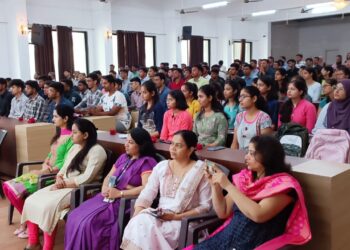 डॉ.उल्हास पाटील वैद्यकीय महाविद्यालयात प्रथम वर्षाच्या विद्यार्थ्यांचे स्वागत