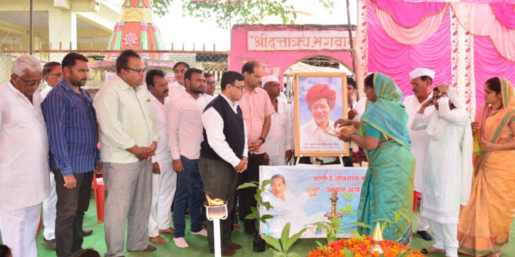 वृक्षदिंडीद्वारे अनुभवला वाकोदकरांनी भूमिपुत्राचा जन्मसोहळा