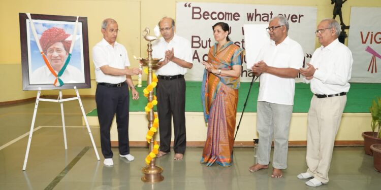 अनुभूती निवासी स्कूलमध्ये राष्ट्रीय विज्ञान दिन उत्साहात