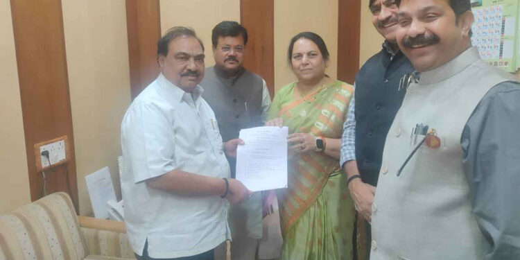 राष्ट्रवादीचे ज्येष्ठ नेते एकनाथराव खडसे