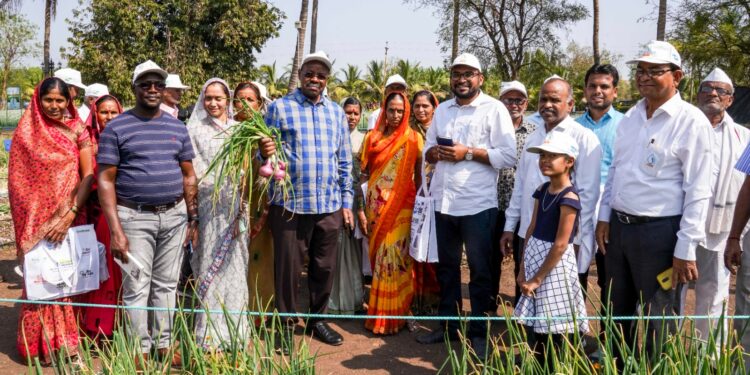 जैन तंत्रज्ञान नफ्याची शेतीसाठी खूपच उपयुक्त – अमोस लुगोलुभी