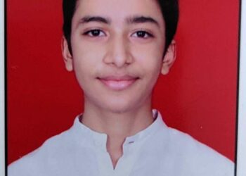 एश्वर्य नितीन चोपडा ला वाणिज्य शाखेत ९७ टक्के