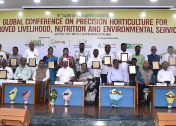 अमित उद्यान रत्न पुरस्काराने शेतकऱ्यांचा गौरव