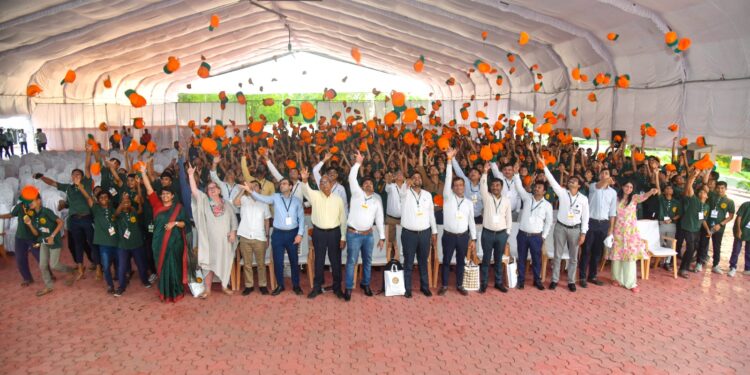 फाली..उदयोन्मुख नेतृत्व विकासाची वाट – अनिल जैन