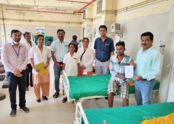 बालपणापासून हर्निया, तरुणाला बिनटाक्याच्या शस्त्रक्रियेमुळे मिळाला दिलासा