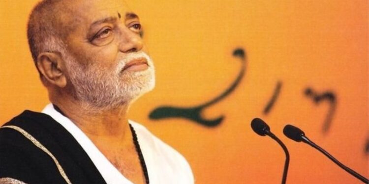 धुळे ट्रक अपघातात मृत्युमुखी पडलेल्यांना मोरारी बापूंची श्रद्धांजली आणि मदत