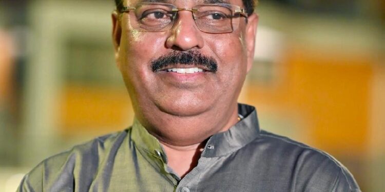 थिएटर आम्रपाली जळगाव या संस्थेच्या अध्यक्षपदी अँड. संजय राणेंची निवड