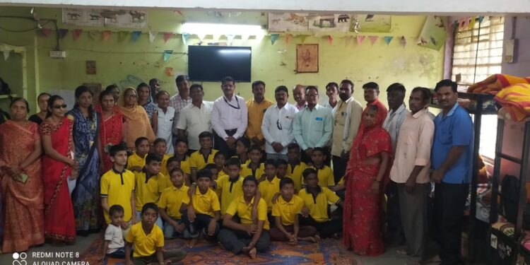 शासकीय बहुउद्देशीय दिव्यांग संमिश्र केंद्रात पालक मेळावा संपन्न