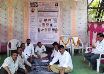 सामाजिक न्याय विभागाचे जितेंद्र अरुण भाई चांगरे यांची उपोषण स्थळी भेट