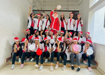 गोदावरी नर्सिंगमध्ये अवतरले सँन्टाक्लॉज