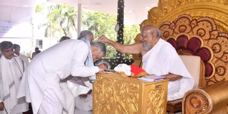 स्व. वसंतराव चांदोरकर स्मृती प्रतिष्ठान आयोजित सांज पाडवा एक मंत्रमुग्ध करणारा अनुभव