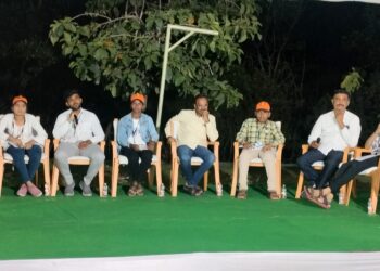 मनापासून मेहनत, उच्च तंत्रज्ञान शेती केली तरच फायद्याची शेतकरी