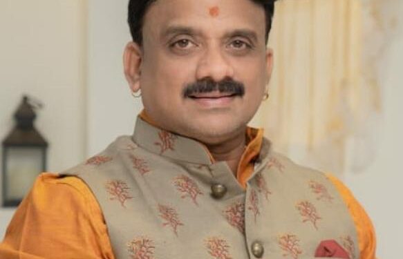 निधी अभावी राज्यातील ६४ हजार कोटी च्या रस्ते विकासाची कामे ठप्प