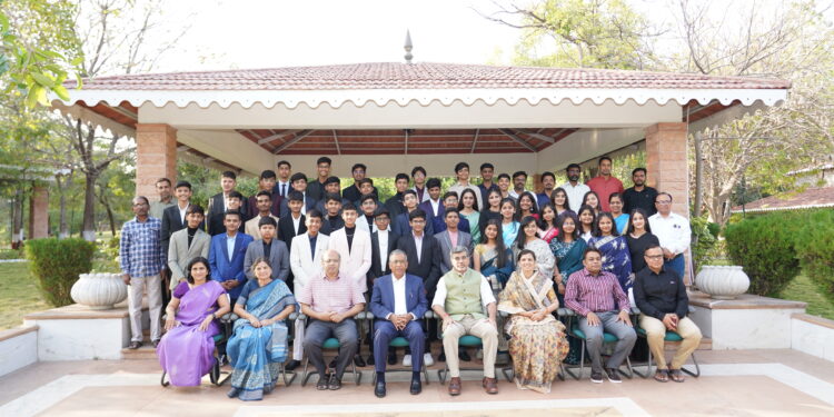 सीआयएससीई बोर्डच्या दहावीच्या परीक्षेत अनुभूती स्कूलच्या विद्यार्थ्यांचे यश