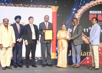 मॉडर्न  प्लास्टिक्स   इंडिया आंतरराष्ट्रीय संस्थेद्वारा  शकुंतला जैन यांना ‘लाईफ टाईम अचिव्हमेंट’ पुरस्काराने गौरव