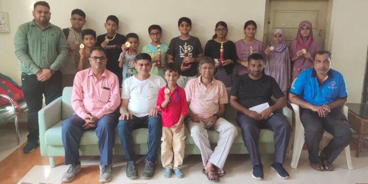 १३ वर्ष राज्यस्तरीय बुद्धिबळ स्पर्धेसाठी तसीन,आरुष, ऋतुजा आराध्या यांची निवड