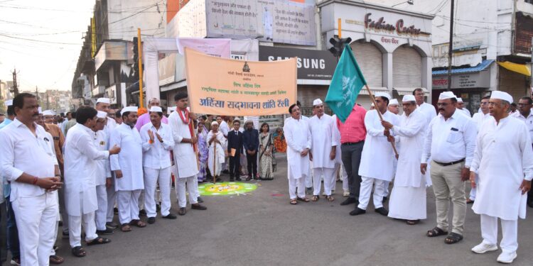 अहिंसा, शांतीतून समर्थ भारत घडवू – डाॅ. सुदर्शन अय्यंगार