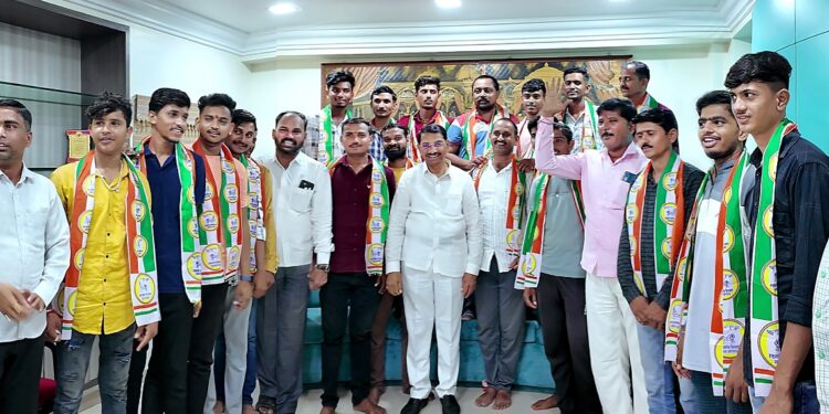 म्हसावद, जळगाव खुर्दच्या तरूणांचा राष्ट्रवादी काँग्रेस शरदचंद्र पवार पक्षात जाहीर प्रवेश