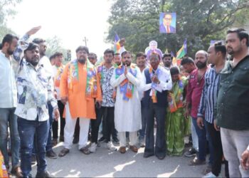 वंचितचे ललित घोगले यांची जोरदार शक्तीप्रदर्शनात उमेदवारी अर्ज दाखल