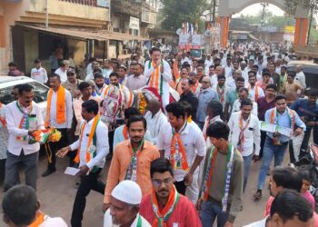 जळगाव ग्रामीणमध्ये गुलाबराव देवकरांची प्रचार रॅली नव्हे तर विजयी मिरवणूक…!