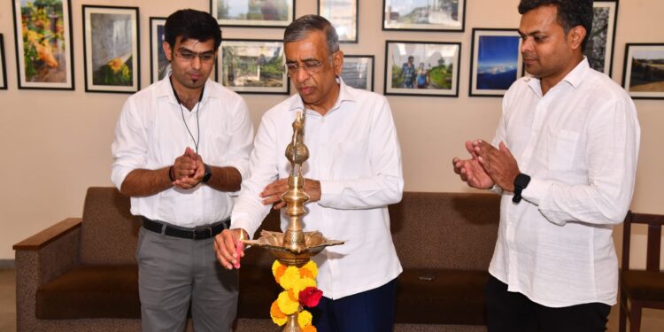 एपिक’ फोटो प्रदर्शनाची सुरवात