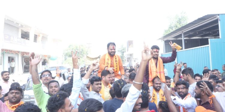 पाळधीतील भव्य प्रचार रॅली : विक्की बाबा व प्रतापराव पाटील यांच्या नेतृत्वात एकजुटीचा डंका “