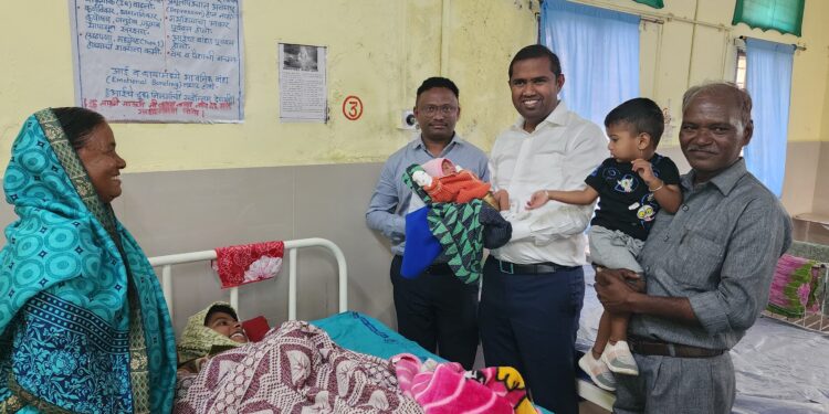 सहकाऱ्याच्या आनंदात सहभागी होण्यासाठी आमदार चव्हाण यांनी गाठली अमरावती