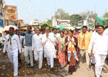 कुऱ्हा वढोदा योजना पूर्णत्वास नेण्यासाठी पाठपुरावा करण्याची रोहिणी खडसे यांच्यामध्ये धमक – डॉ.बी.सी.महाजन