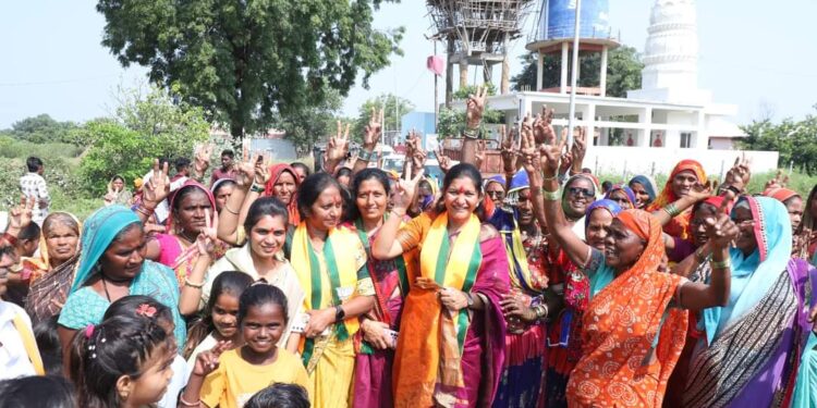 शिवनेरी फाउंडेशन व भाजपा महिला आघाडीच्या माध्यमातून सौ.प्रतिभाताई चव्हाण यांनी एकवटली नारीशक्ती